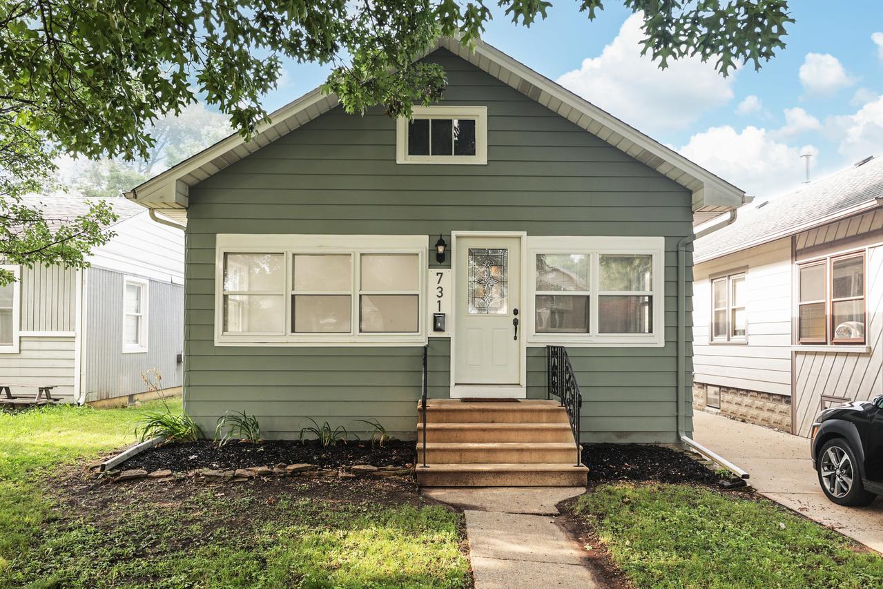 731 E Benton St., Morris, IL 60450