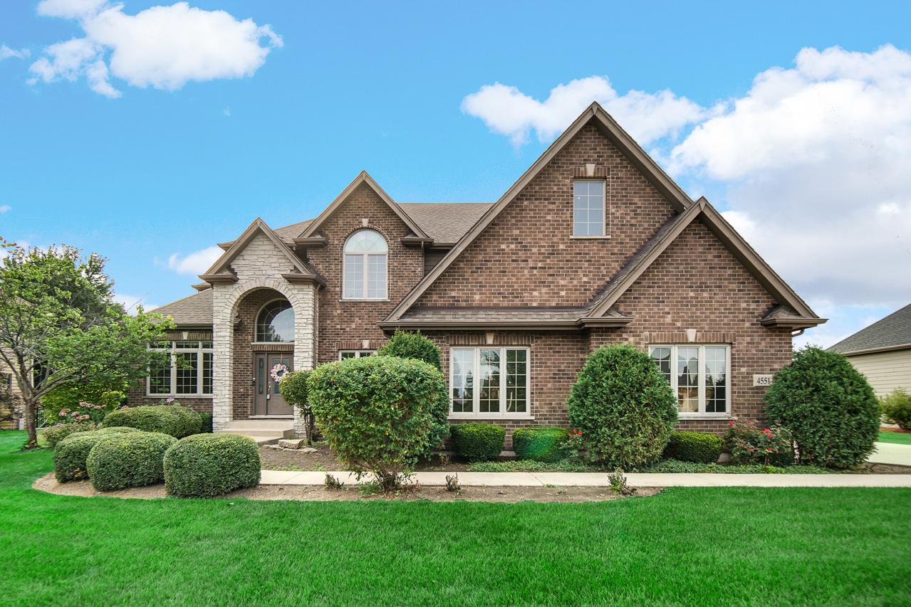 4551 Sassafras Ln., Naperville, IL 60564