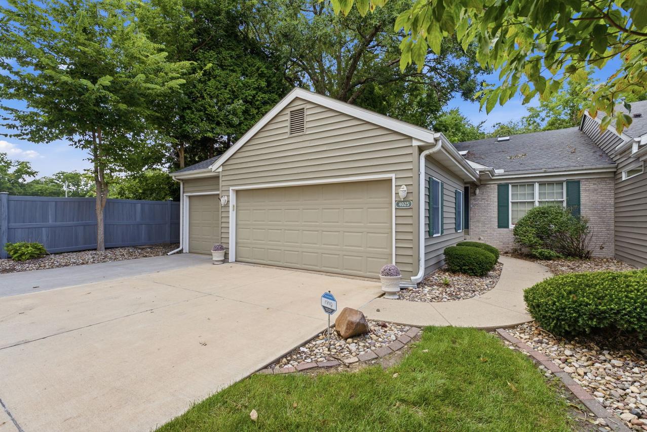 4025 36th Ave Ct Ave., Moline, IL 61265