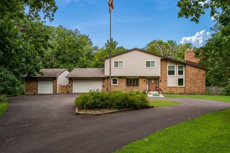 16557 Grove Creek Cir., Pecatonica, IL 61063