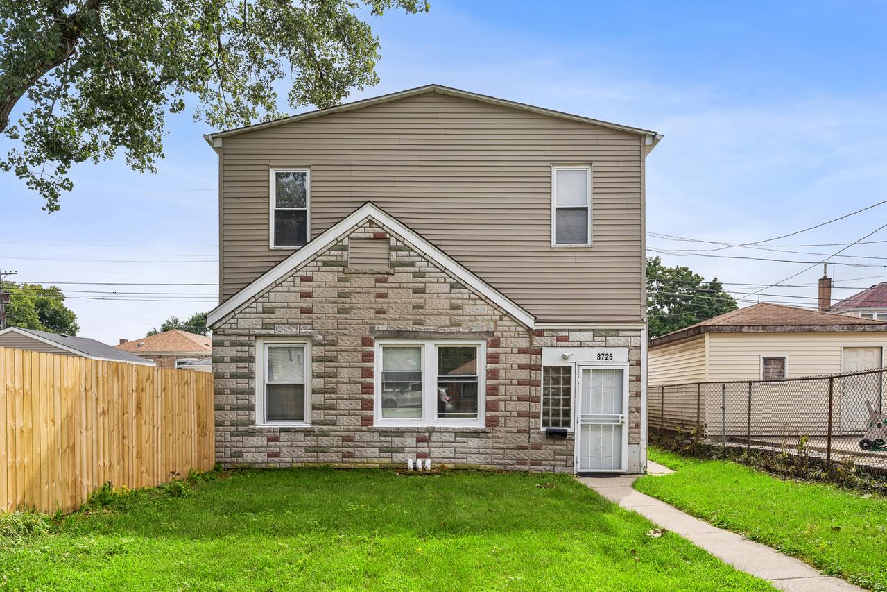 8725 S Constance Ave., Chicago, IL 60617