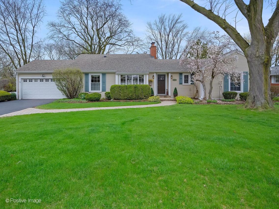 1738 60th St., La Grange Highlands, IL 60525