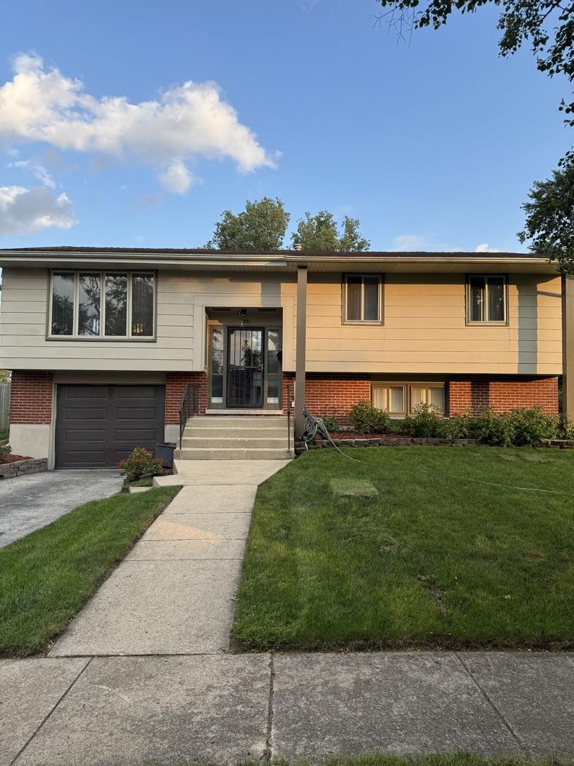 3511 Hazel Ln., Hazel Crest, IL 60429