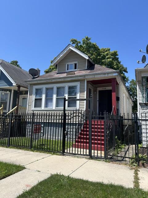 7130 S Hermitage Ave., Chicago, IL 60636