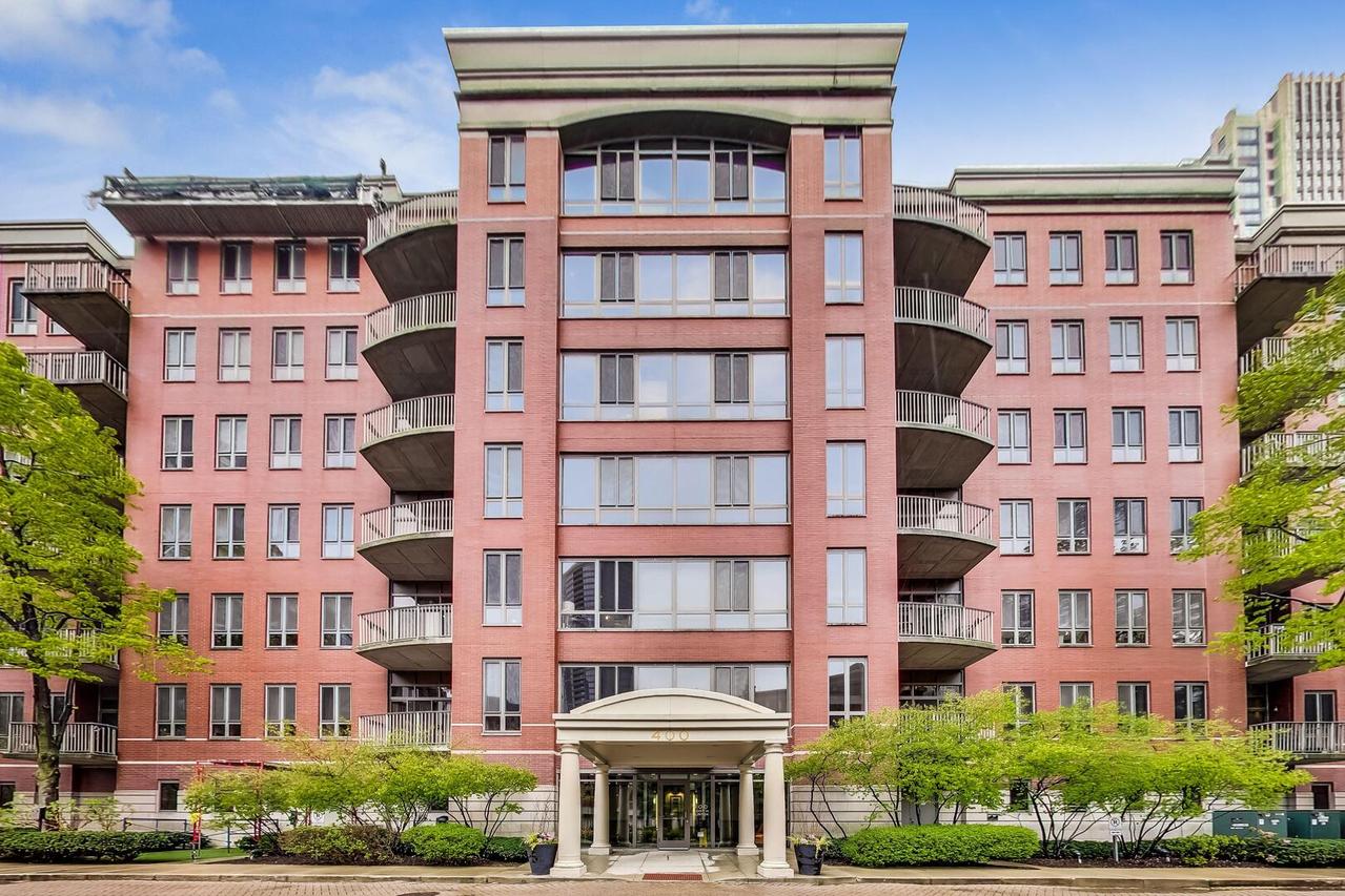 400 N Clinton St. #507, Chicago, IL 60654