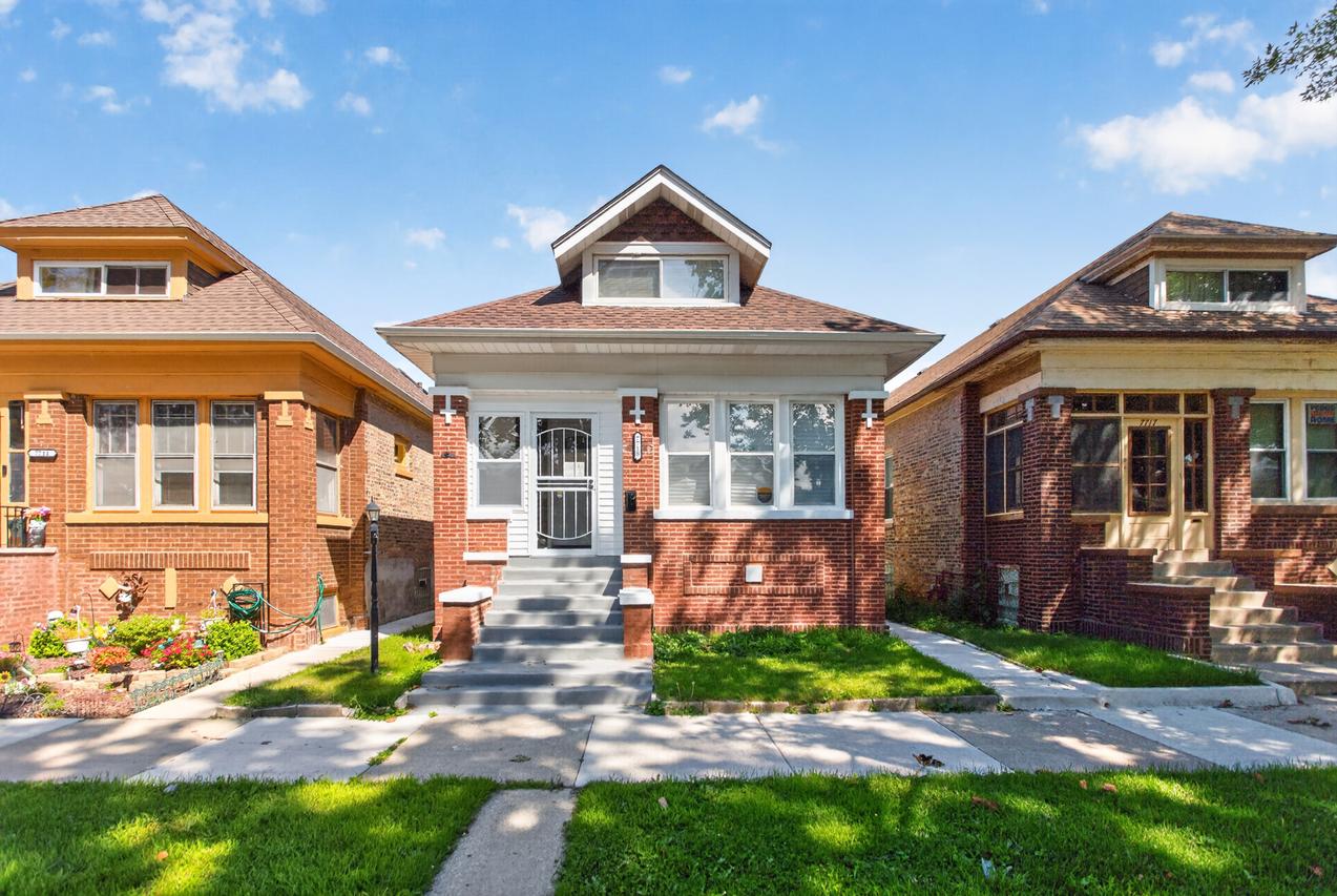 7715 S Eberhart Ave., Chicago, IL 60619