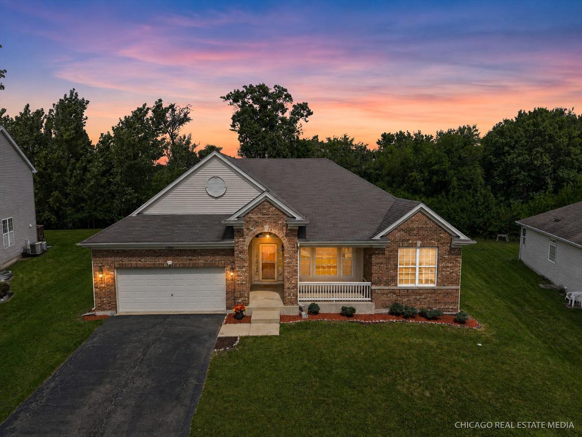 1255 Waterfront Ln., Pingree Grove, IL 60140