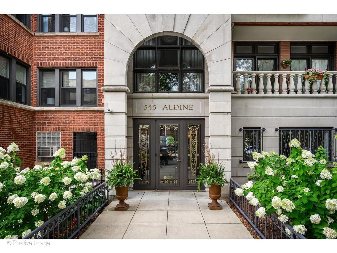 545 W Aldine Ave. #6E, Chicago, IL 60657
