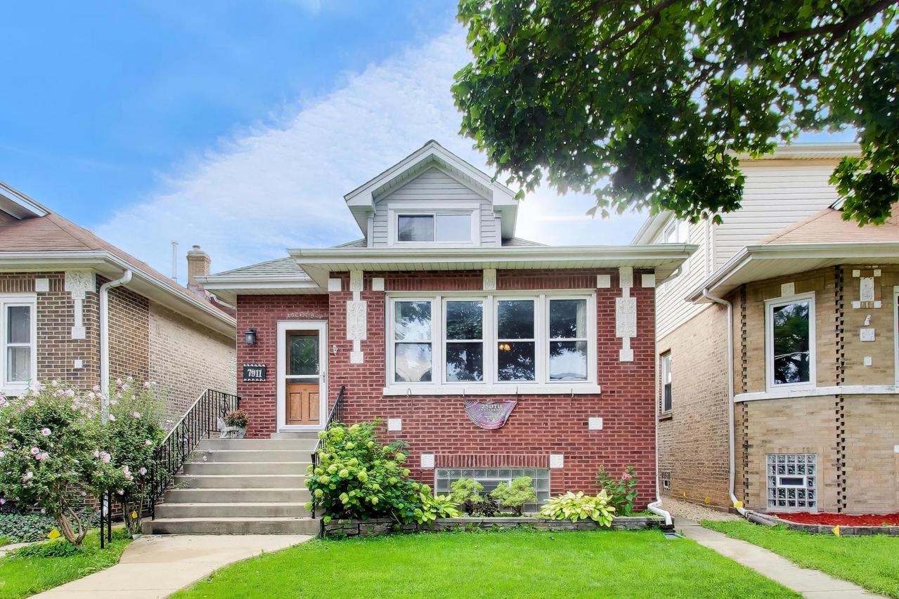 7911 W Westwood Dr., Elmwood Park, IL 60707