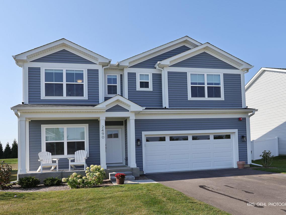 2490 Olivia Ct., Wauconda, IL 60084