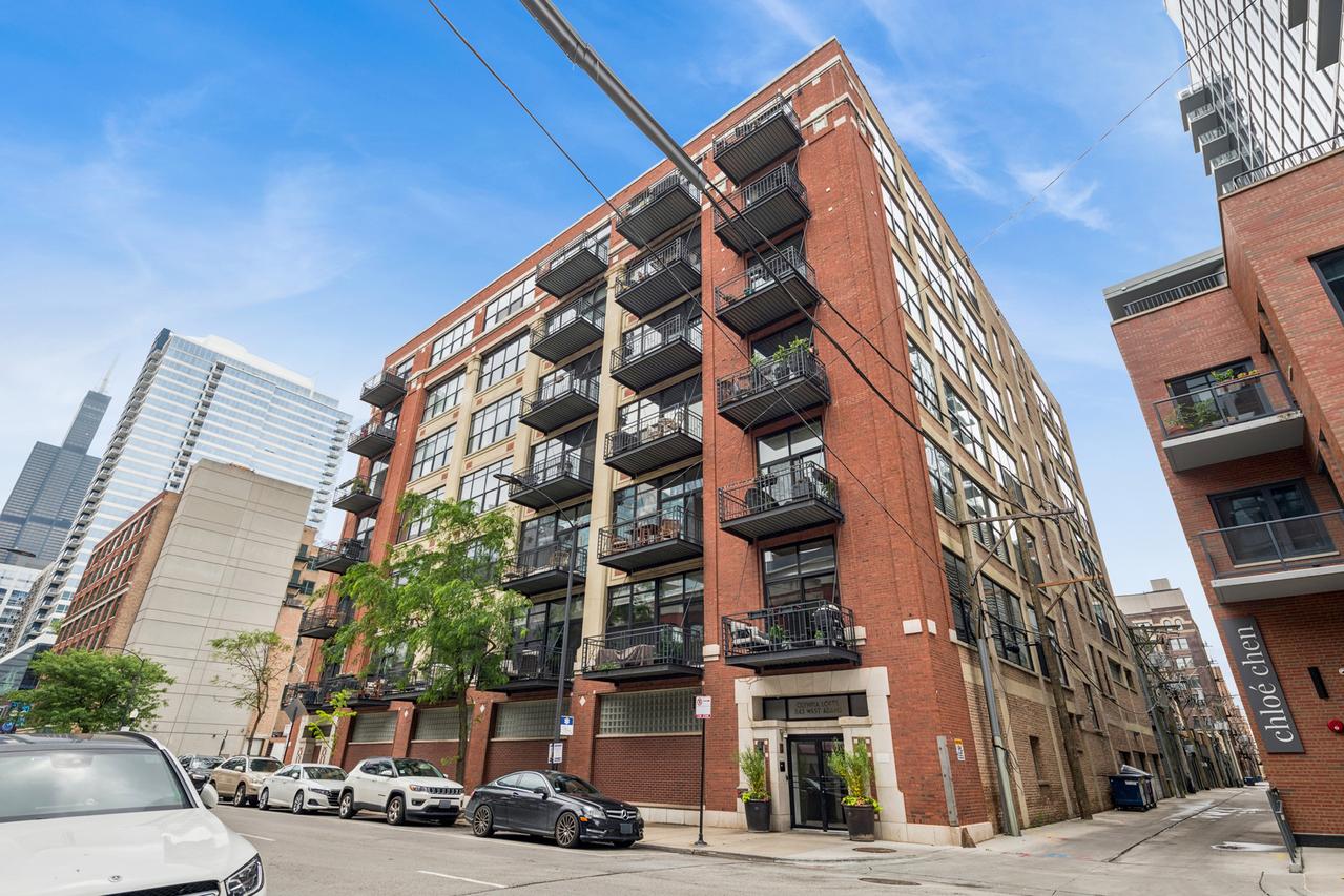 843 W Adams St. #711, Chicago, IL 60607