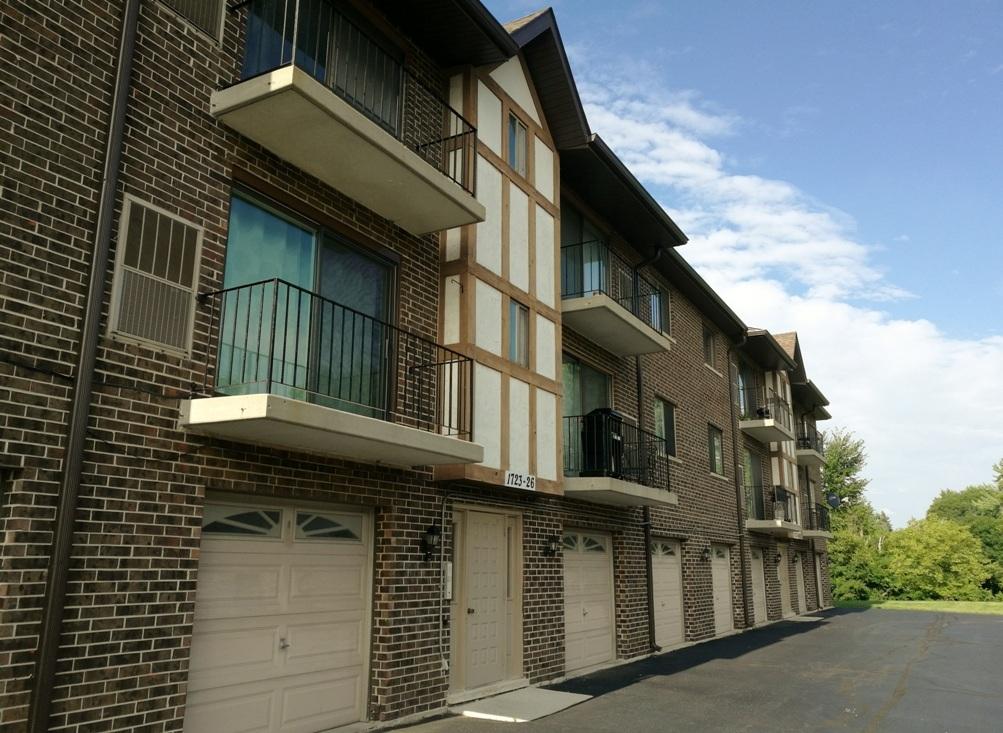 1725 S Washington St., Naperville, IL 60565