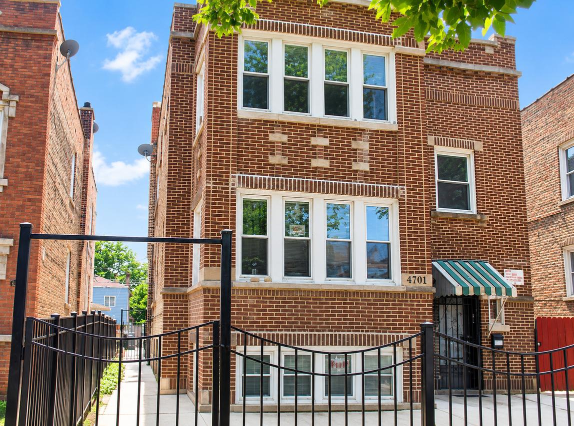 4141 W Barry Ave., Chicago, IL 60641