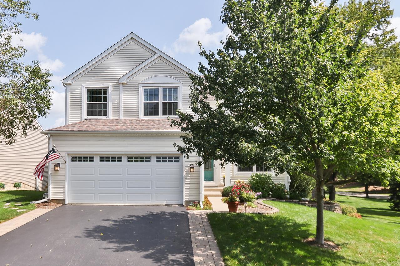 3 Falcon Ridge Ct., Algonquin, IL 60102