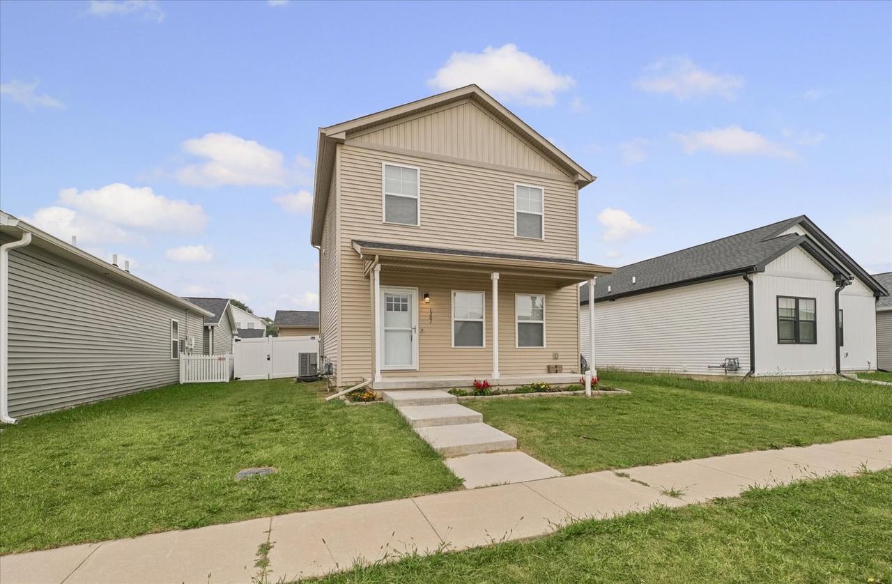 1301 Ogelthorpe Ave., Urbana, IL 61802