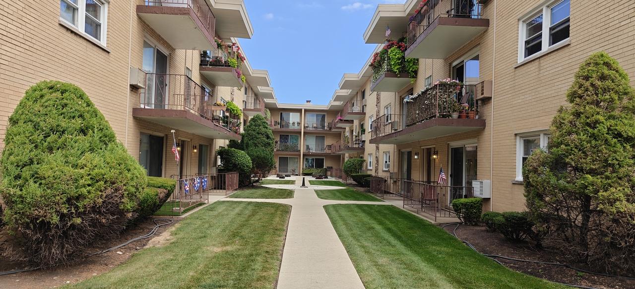 4835 N Central Ave. #212, Chicago, IL 60630