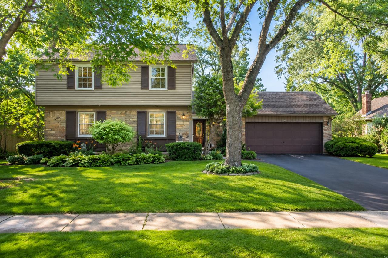 933 Country Ln., Buffalo Grove, IL 60089