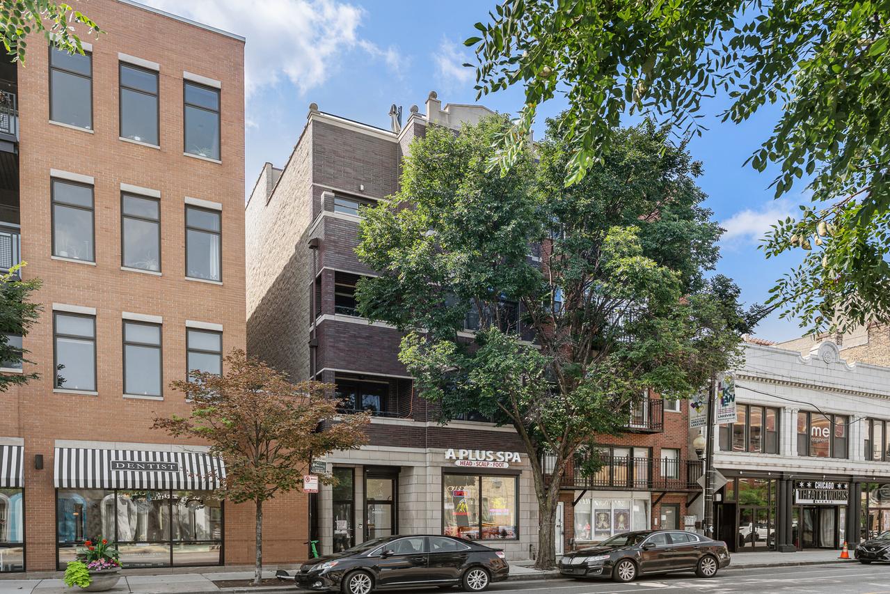1109 W Belmont Ave. #4, Chicago, IL 60657