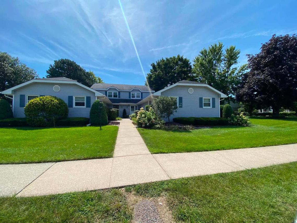 5329 W Woodland Dr. #C, Oak Forest, IL 60452