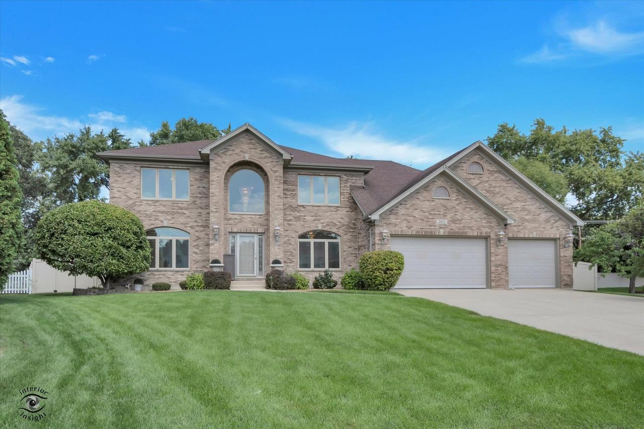 365 Crestwood Rd., Wood Dale, IL 60191