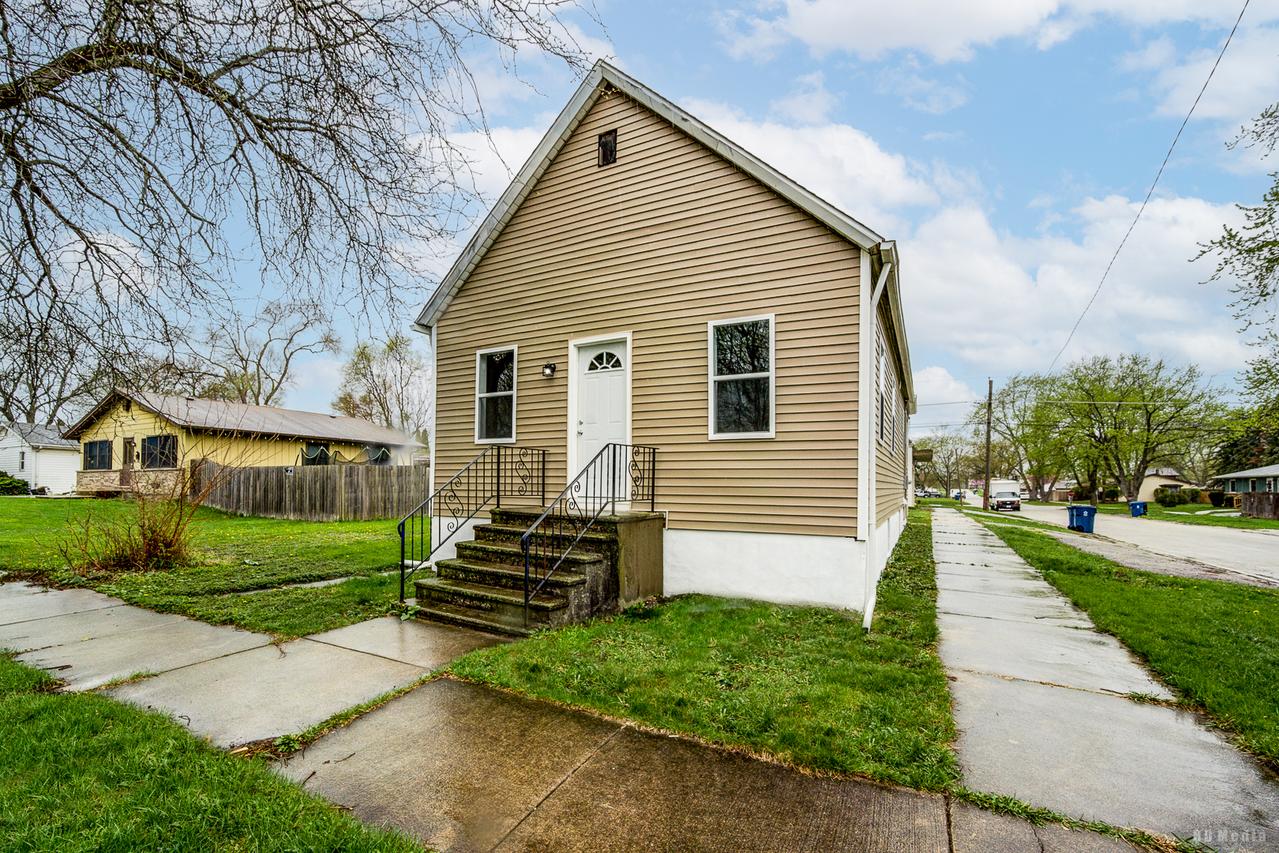 3302 Butler Ave., Steger, IL 60475