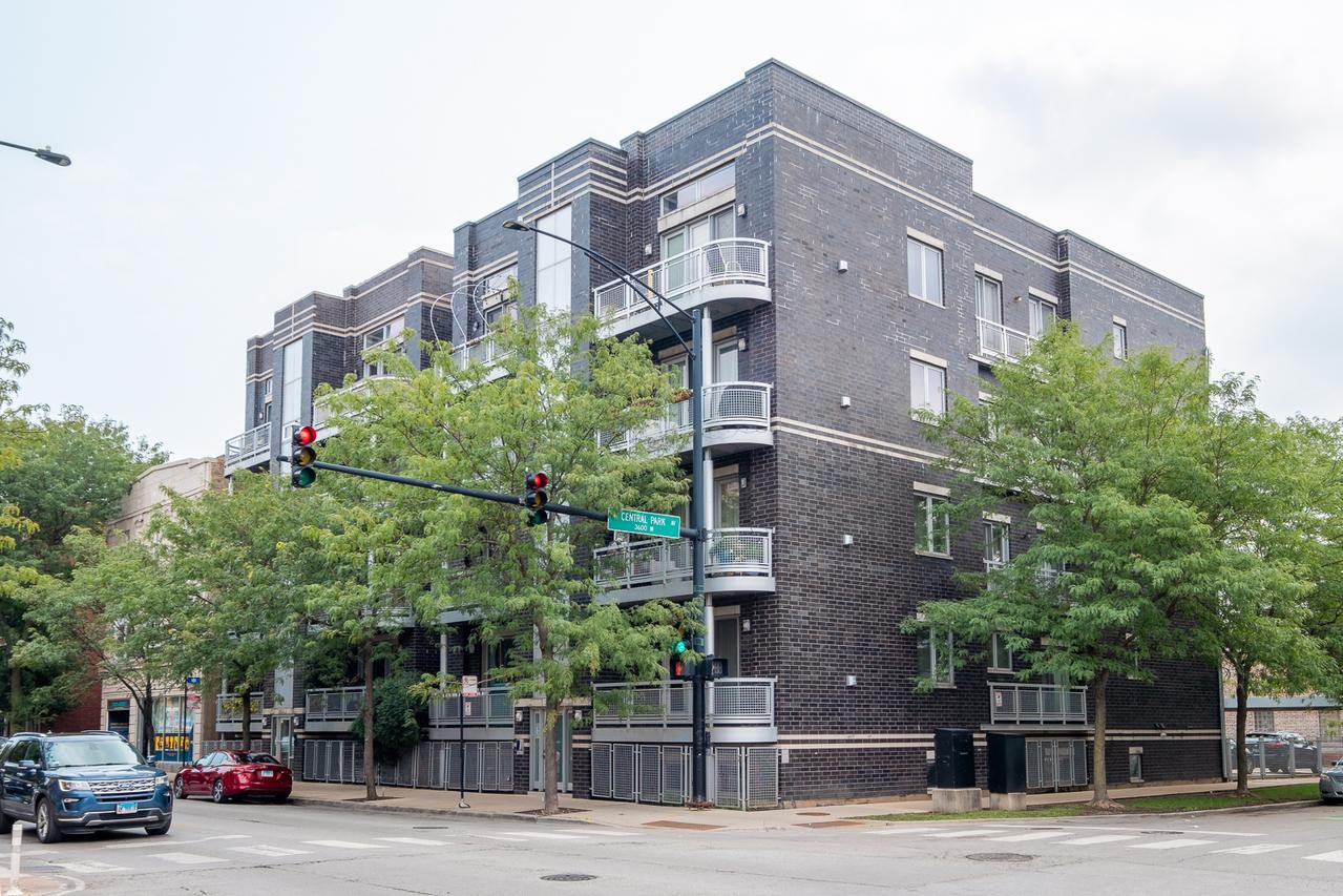 3559 W Montrose Ave. #4E, Chicago, IL 60618