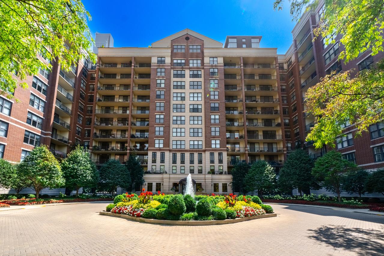 55 W Delaware Pl. #1120, Chicago, IL 60610