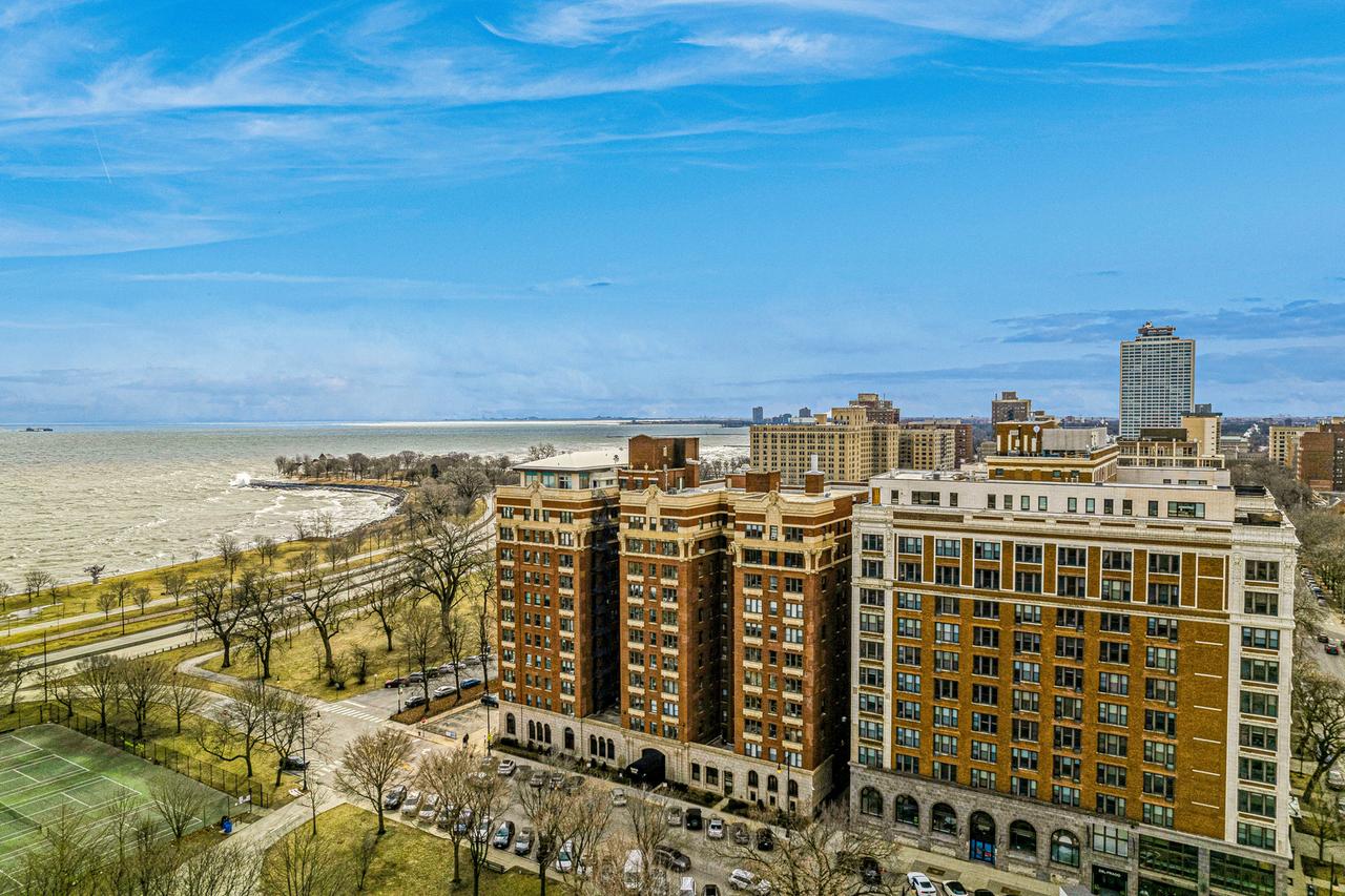 5300 S Shore Dr. #59, Chicago, IL 60615