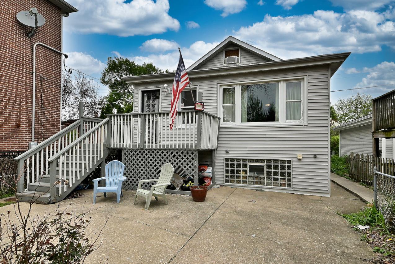 4439 N Newland Ave., Harwood Heights, IL 60706
