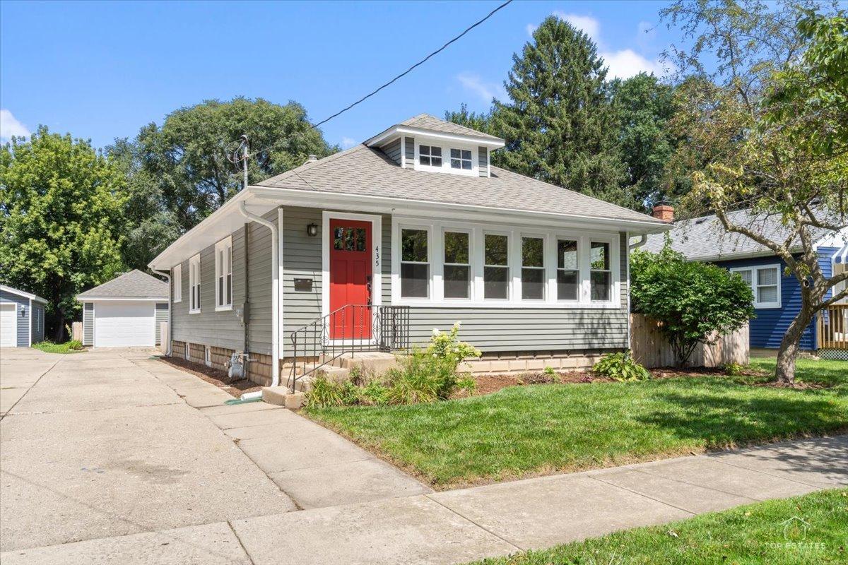 435 Church St., Batavia, IL 60510