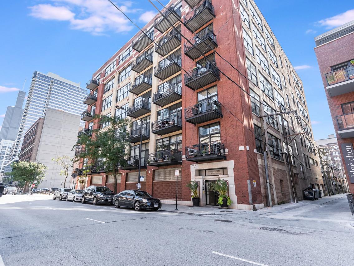 843 W Adams St. #611, Chicago, IL 60607