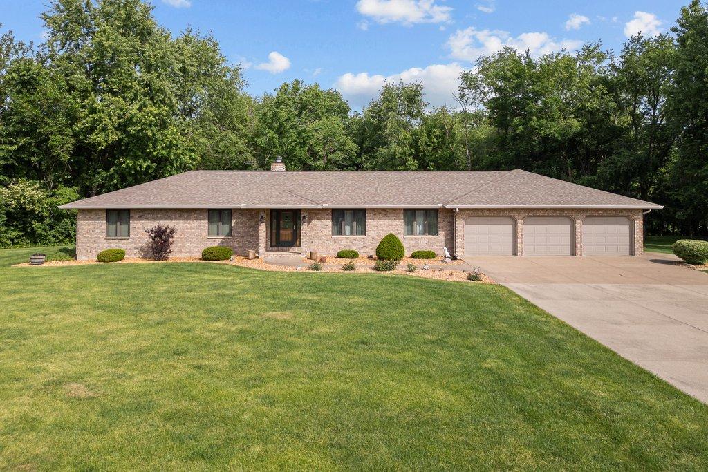 21223 52nd Ave., Port Byron, IL 61275