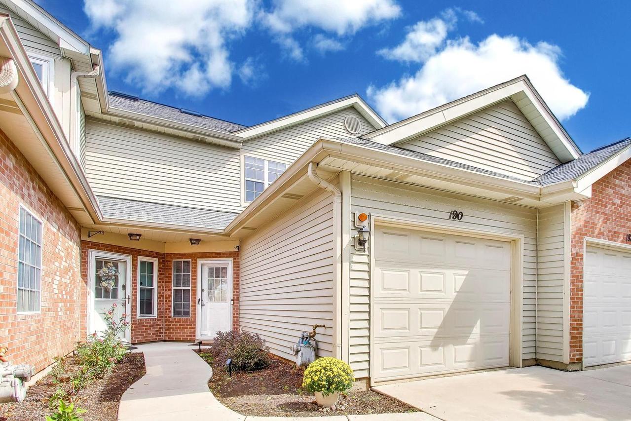 190 Golfview Dr., Glendale Heights, IL 60139