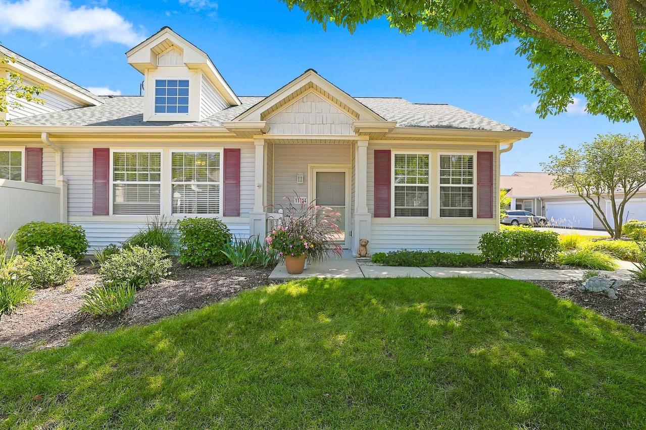 11624 River Terrace Ln. #1, Huntley, IL 60142