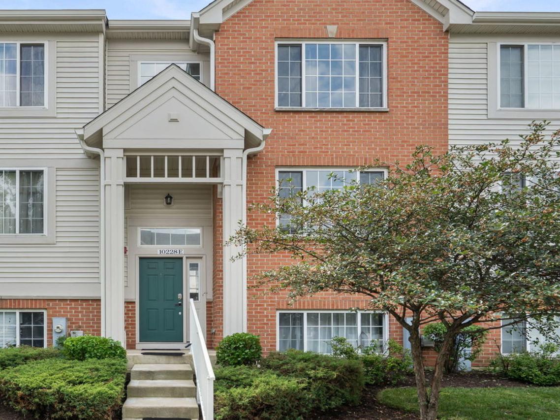 10228 Camden Ln. #E, Bridgeview, IL 60455
