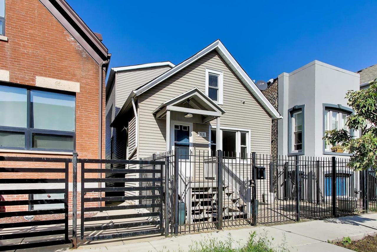 2638 W Grand Ave., Chicago, IL 60612
