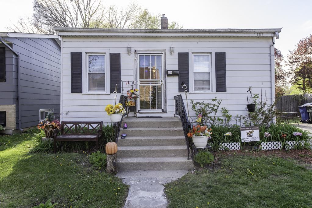 1530 Elizabeth Ave., North Chicago, IL 60064