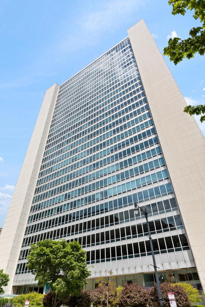 500 W Superior St. #1708, Chicago, IL 60654
