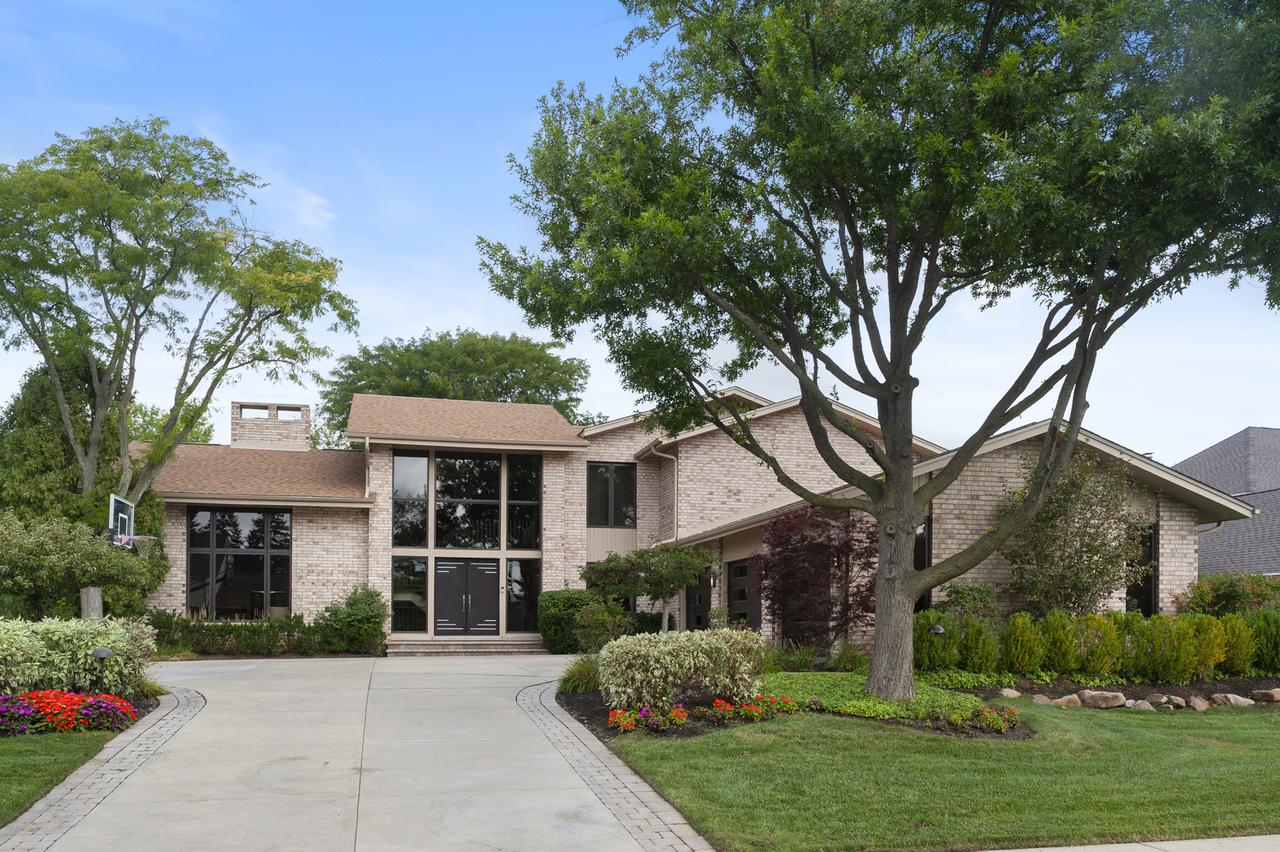 2624 Prince St., Northbrook, IL 60062