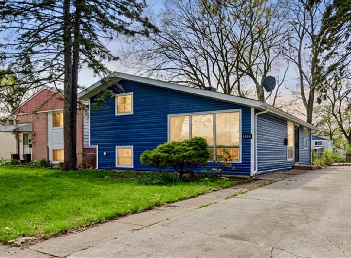 16420 Paulina St., Markham, IL 60428