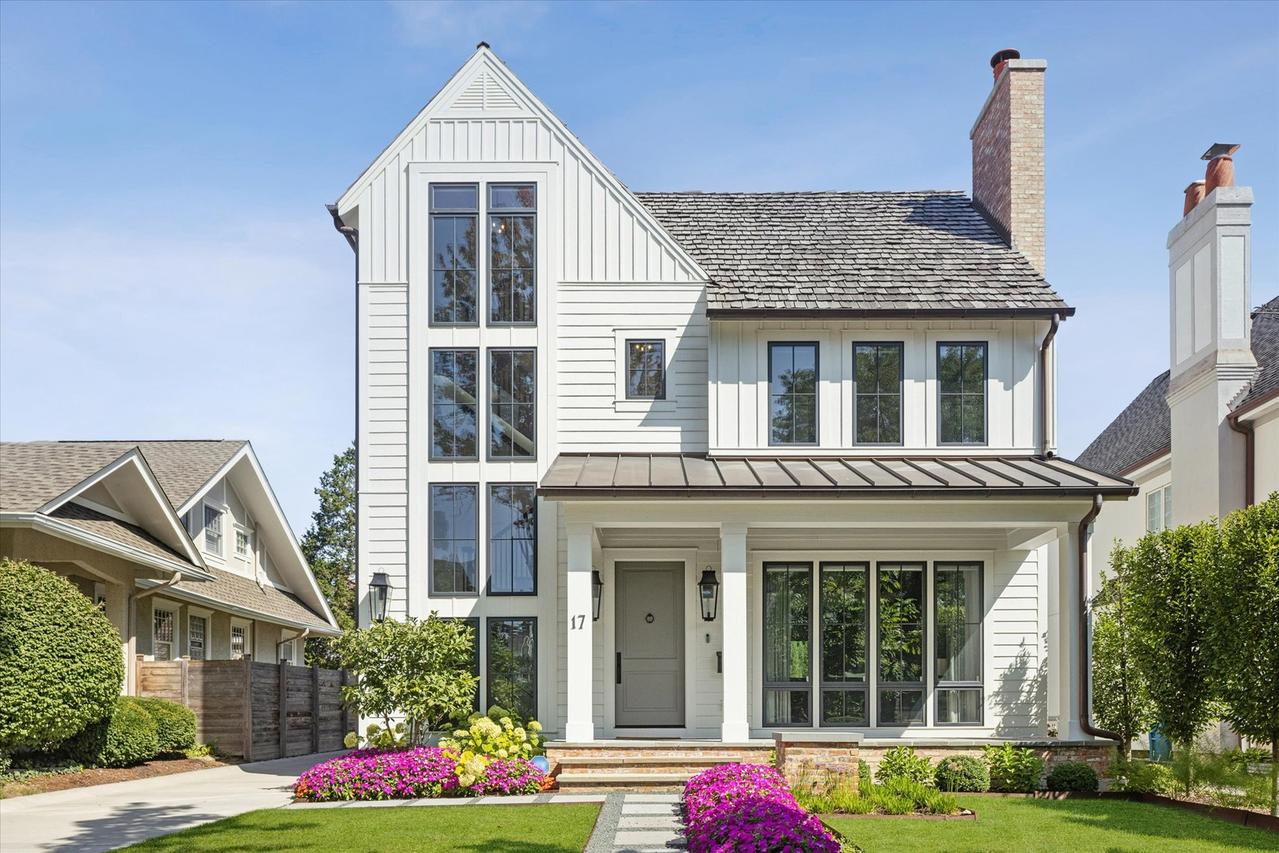 17 Ulm Pl., Hinsdale, IL 60521