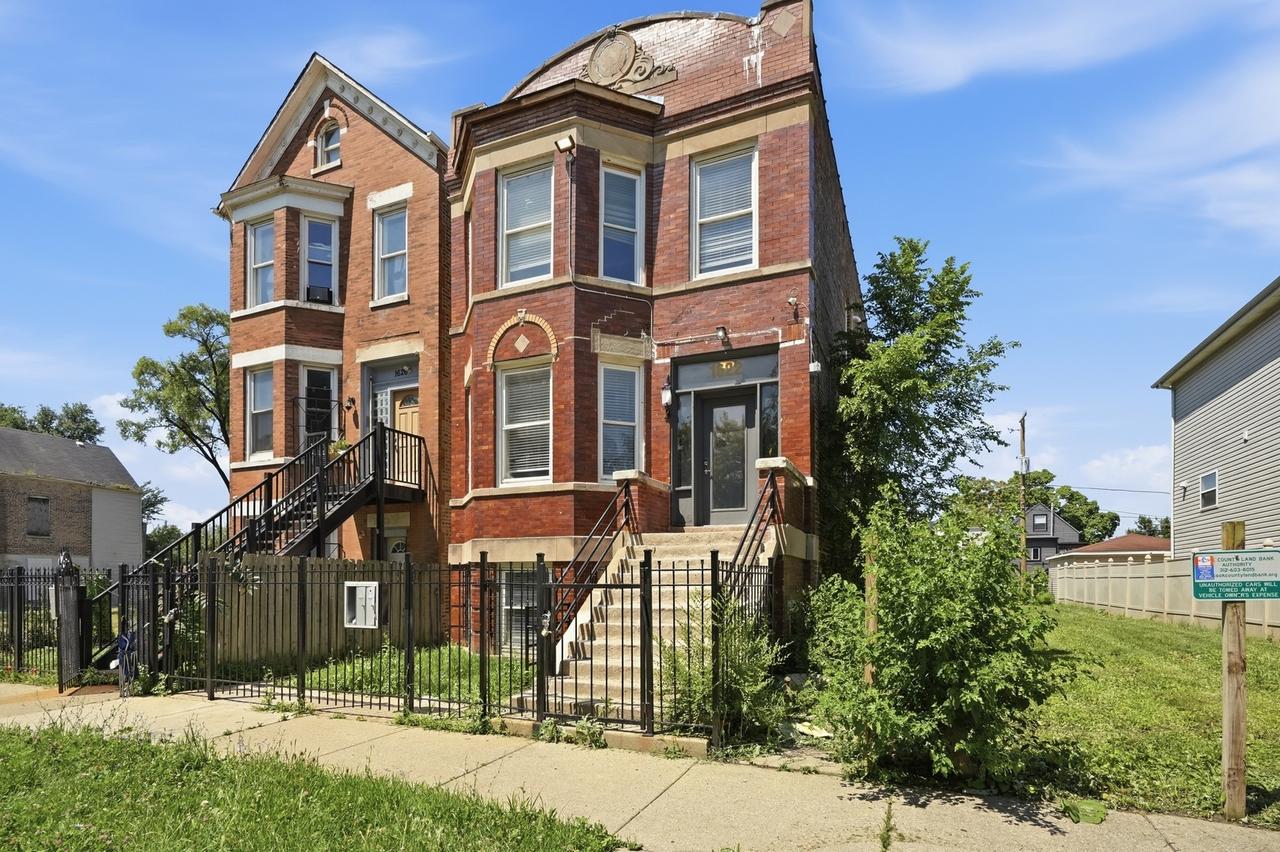 1622 S Karlov Ave., Chicago, IL 60623