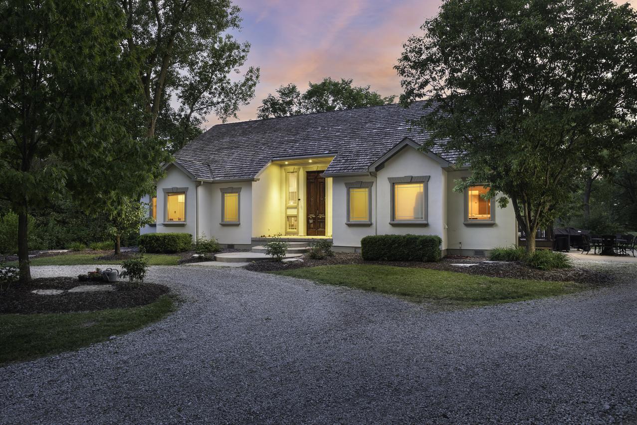1199 N 27th Rd., Ottawa, IL 61350