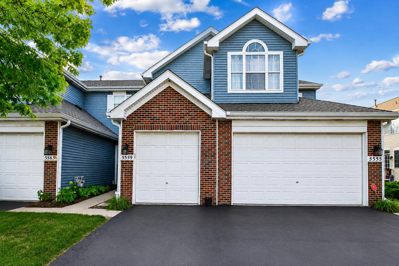 5559 Elizabeth Pl., Rolling Meadows, IL 60008