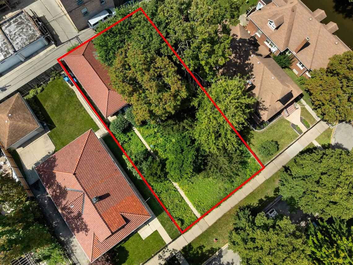 4940 N Bernard St., Chicago, IL 60625