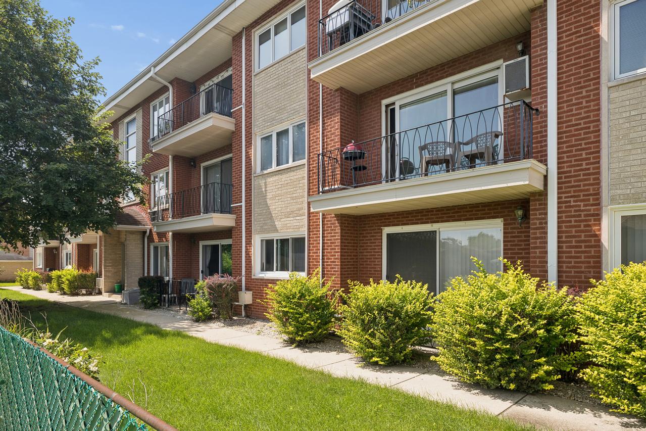 4750 W 101st St. #1B, Oak Lawn, IL 60453