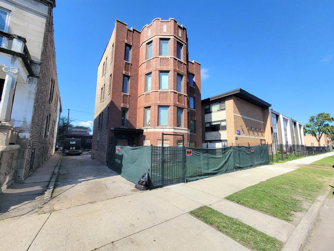 6418 S Vernon Ave., Chicago, IL 60637
