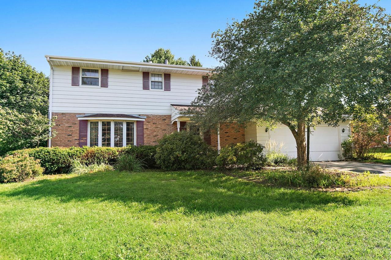 5848 Weymouth Dr., Rockford, IL 61114