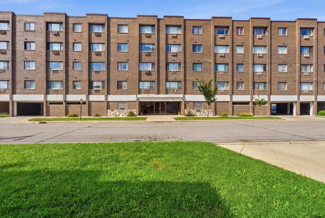 New Homes with Master Bedrooms on the 1st Floor That Attend Elmwood Elementary School: August 22nd to August 28th