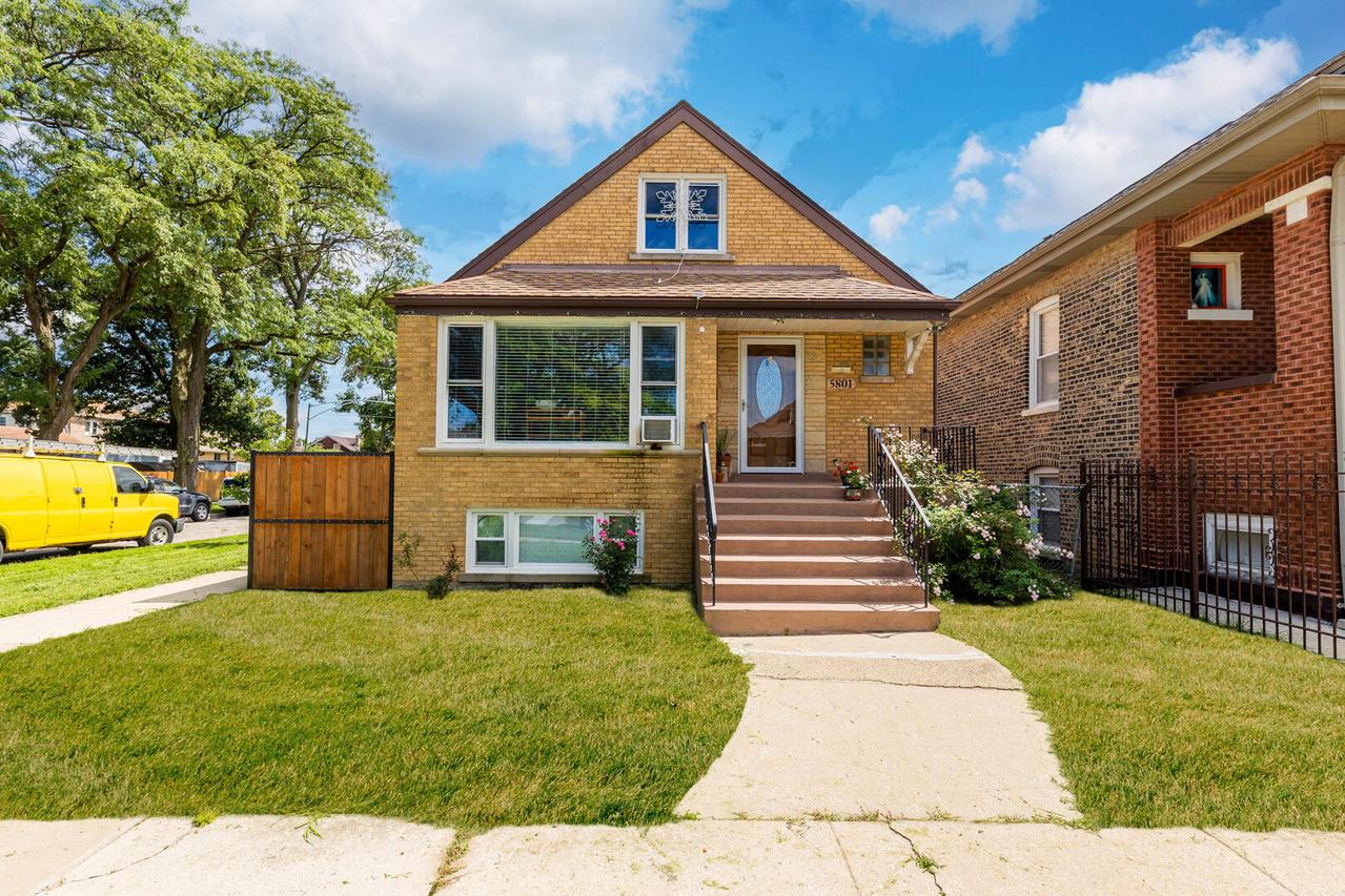 5801 S Talman Ave., Chicago, IL 60629